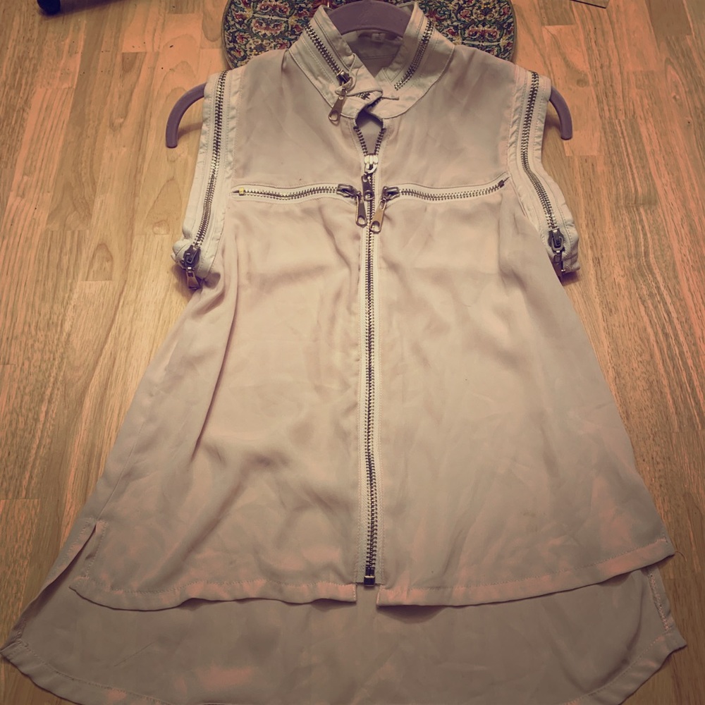 🦉SALE 3/$33 or 5/$50  pink w/ gold zippers